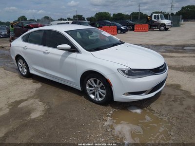 2016 Chrysler 200