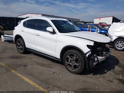 ZASFAKAN3J7****** 2018 Alfa Romeo Stelvio