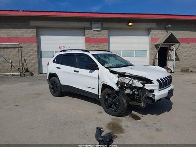 1C4PJMAS2HW****** 2017 Jeep Cherokee