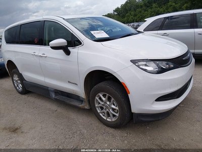 2C4RC1CG6PR****** 2023 Chrysler Voyager