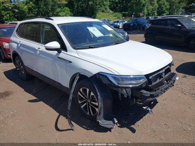 3VVFB7AX9RM****** 2024 Volkswagen Tiguan