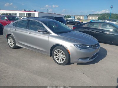 2016 Chrysler 200