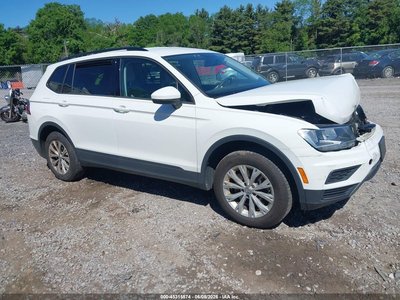 3VV0B7AX7LM****** 2020 Volkswagen Tiguan