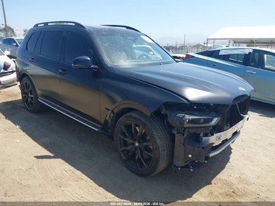 5UX23EM0XR9****** 2024 BMW X7