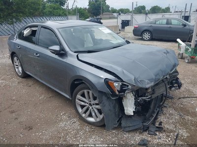 1VWLA7A34KC****** 2019 Volkswagen Passat