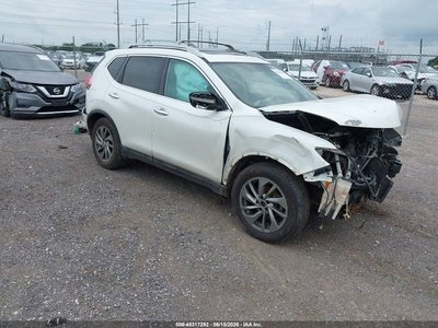 5N1AT2MT8FC****** 2015 Nissan Rogue