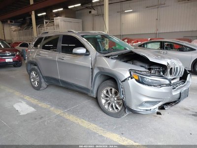 1C4PJMLX5KD****** 2019 Jeep Cherokee