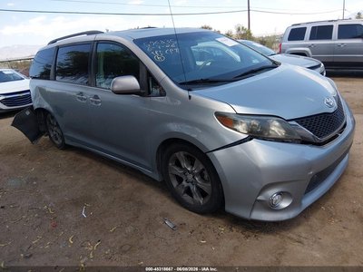 2011 Toyota Sienna
