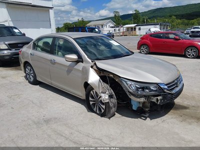 1HGCR2F37DA****** 2013 Honda Accord