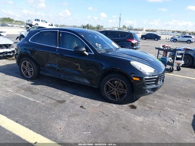 WP1AB2A56GL****** 2016 Porsche Macan