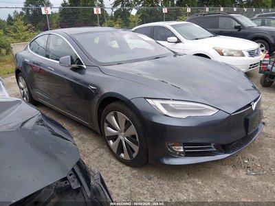 5YJSA1E2XMF****** 2021 Tesla Model S