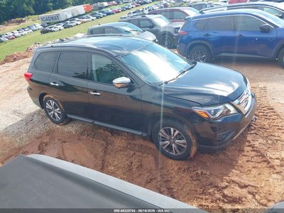 2020 Nissan Pathfinder