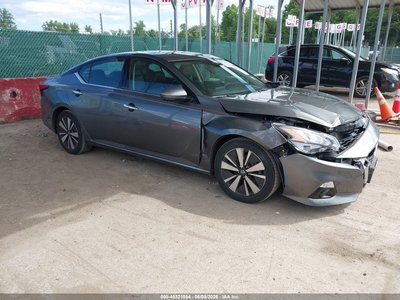 2022 Nissan Altima