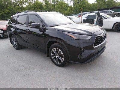 5TDKDRAH1RS****** 2024 Toyota Highlander