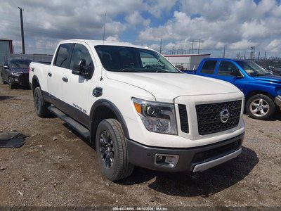 1N6BA1F43KN****** 2019 Nissan Titan
