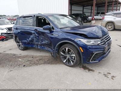 3VV4B7AXXRM****** 2024 Volkswagen Tiguan