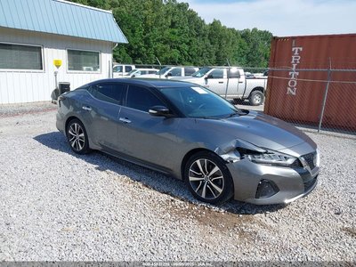 1N4AA6AV5KC****** 2019 Nissan Maxima