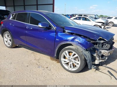 SJKCH5CP3HA****** 2017 Infiniti QX30