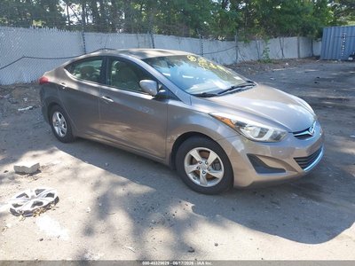 5NPDH4AE1FH****** 2015 Hyundai Elantra