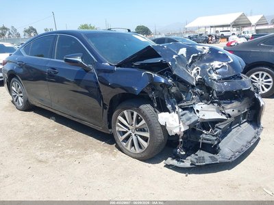 58ACA1C12MU****** 2021 Lexus ES