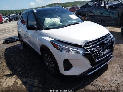 2023 Nissan Kicks
