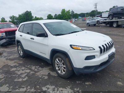 1C4PJMAS3HW****** 2017 Jeep Cherokee