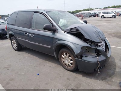 1A4GP45R26B****** 2006 Chrysler Town & Country