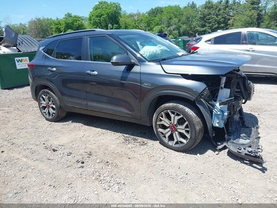 KNDETCA27M7****** 2021 Kia Seltos