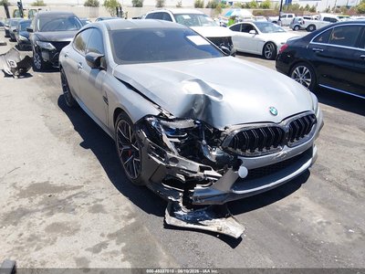 WBSGV0C09SC****** 2025 BMW M8