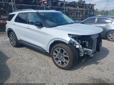 1FMWK7HC8SG****** 2025 Ford Explorer