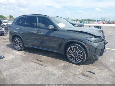 5UX13EU03T9****** 2026 BMW X5