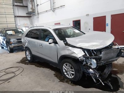 5XYKTCA63EG****** 2014 Kia Sorento
