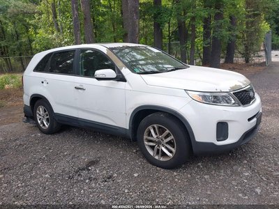 5XYKT3A65EG****** 2014 Kia Sorento