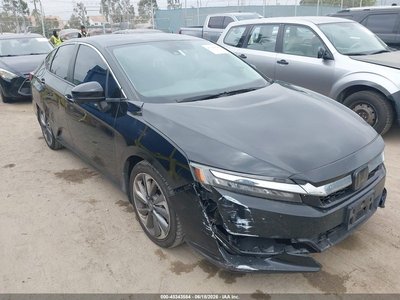 JHMZC5F3XJC****** 2018 Honda Clarity