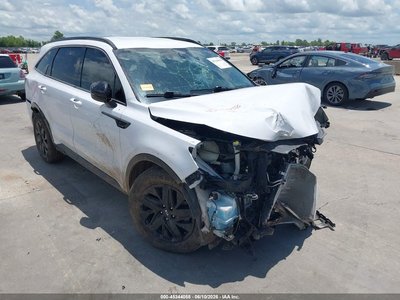 5XYRL4LC5MG****** 2021 Kia Sorento