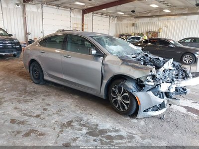 1C3CCCAGXGN****** 2016 Chrysler 200