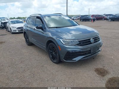 3VVCB7AX4NM****** 2022 Volkswagen Tiguan