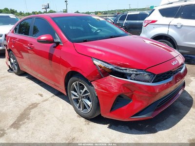 3KPF24AD3RE****** 2024 Kia Forte