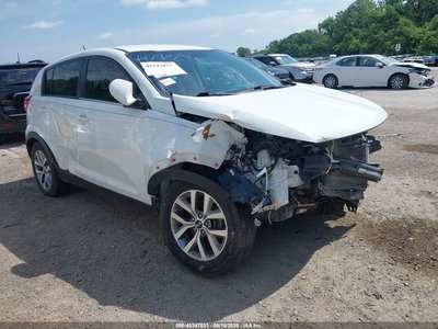 KNDPB3AC0G7****** 2016 Kia Sportage