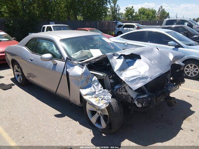 2C3CDZAG0GH****** 2016 Dodge Challenger