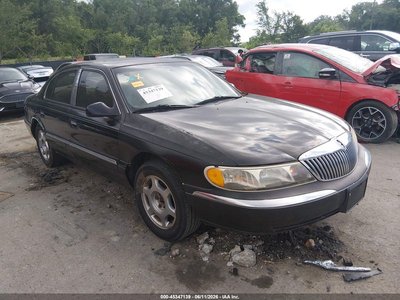 1LNHM97V0YY****** 2000 Lincoln Continental