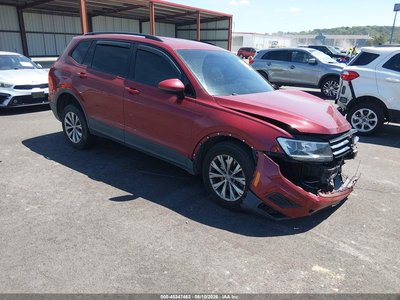 3VV0B7AX8JM****** 2018 Volkswagen Tiguan