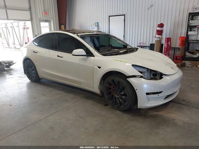 5YJ3E1EC2NF****** 2022 Tesla Model 3
