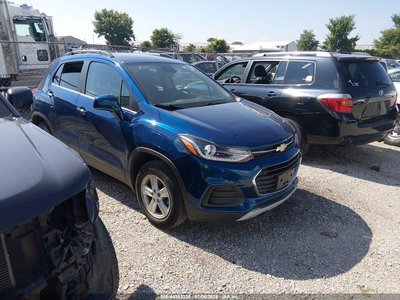 3GNCJPSB8LL****** 2020 Chevrolet Trax