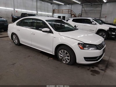 1VWAT7A3XEC****** 2014 Volkswagen Passat