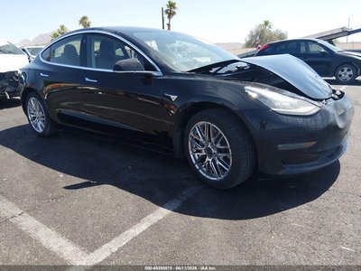 5YJ3E1EA3JF****** 2018 Tesla Model 3
