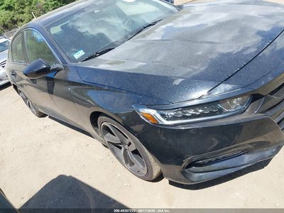 1HGCV1F34JA****** 2018 Honda Accord