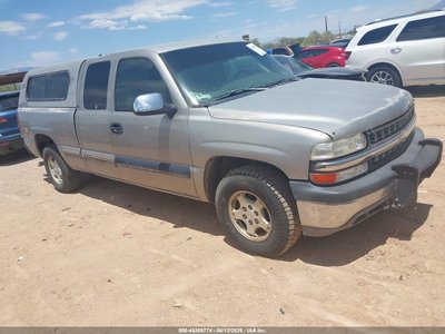 1GCEK19TXYE****** 2000 Chevrolet Silverado 1500