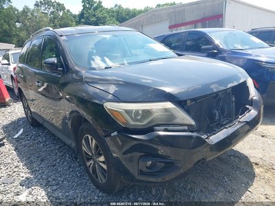 2017 Nissan Pathfinder