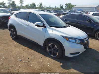 3CZRU5H58JM****** 2018 Honda HR-V